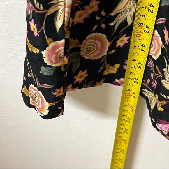Loft Floral Print Midi Black Ruffle Sleeve Dress Size 4 Career Work Wear - Picture 9 of 9